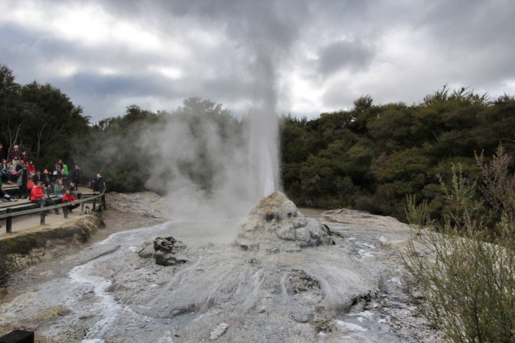 Lady Knox Geyser needs a helping hand to keep time