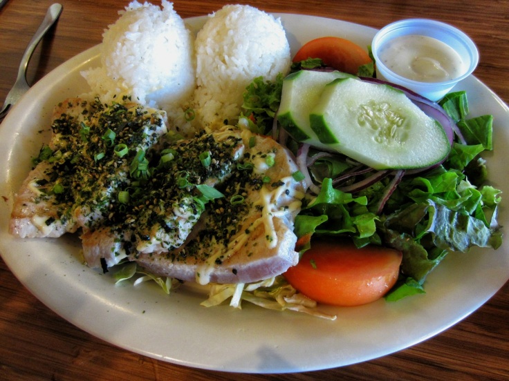 Seared ahi with wasabi aioli, rice and salad