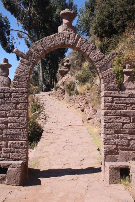 Stone arches are common on Taquile